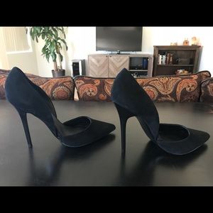 Never worn!! Steve Madden D’orsey pumps 8.5